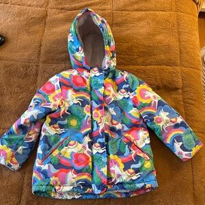 Mini Boden Girls Hooded Puffer Coat – Unicorn Rainbow Print – Size 5-6Y